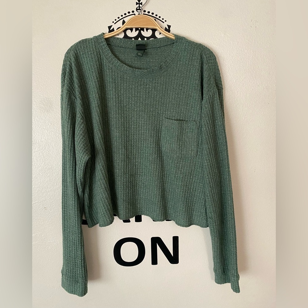 Wild Fable | Green Boxy Cropped Long Sleeve Size L